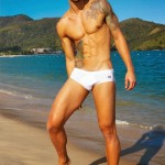 homme nu 44